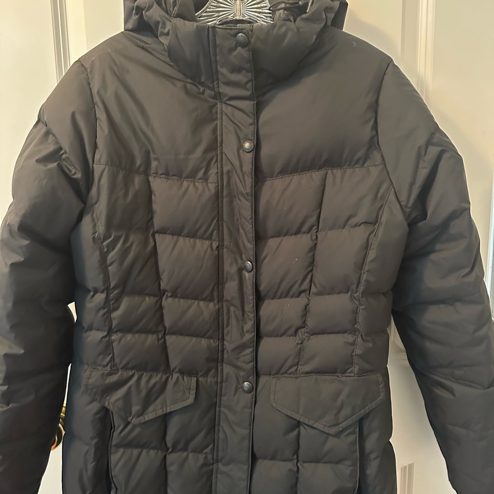 LLBEAN Women's Black Puffer Jacket-